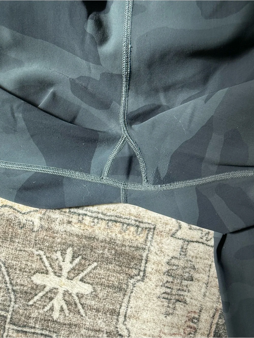 ALO Yoga soft stretchy